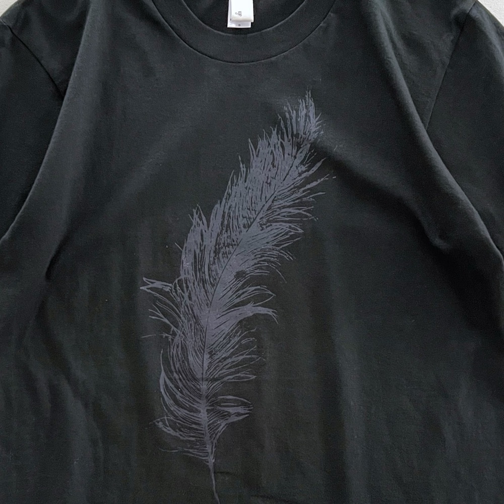 Ige Design Los Angelos Metallic Foil Feather T-Shirt - Picture 2 of 6